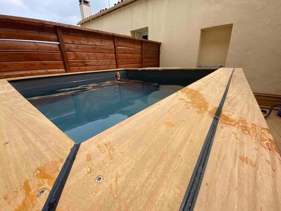 Вілла Charentaise 6-8 Personnes Avec Piscine Tonnay-Charente Екстер'єр фото